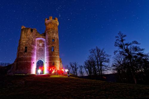 "Psychedelic session at the castle!" Lightpainting au chateau de Bressieux avec le club photo