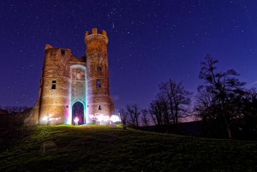 "Psychedelic session at the castle!" Lightpainting au chateau de Bressieux avec le club photo